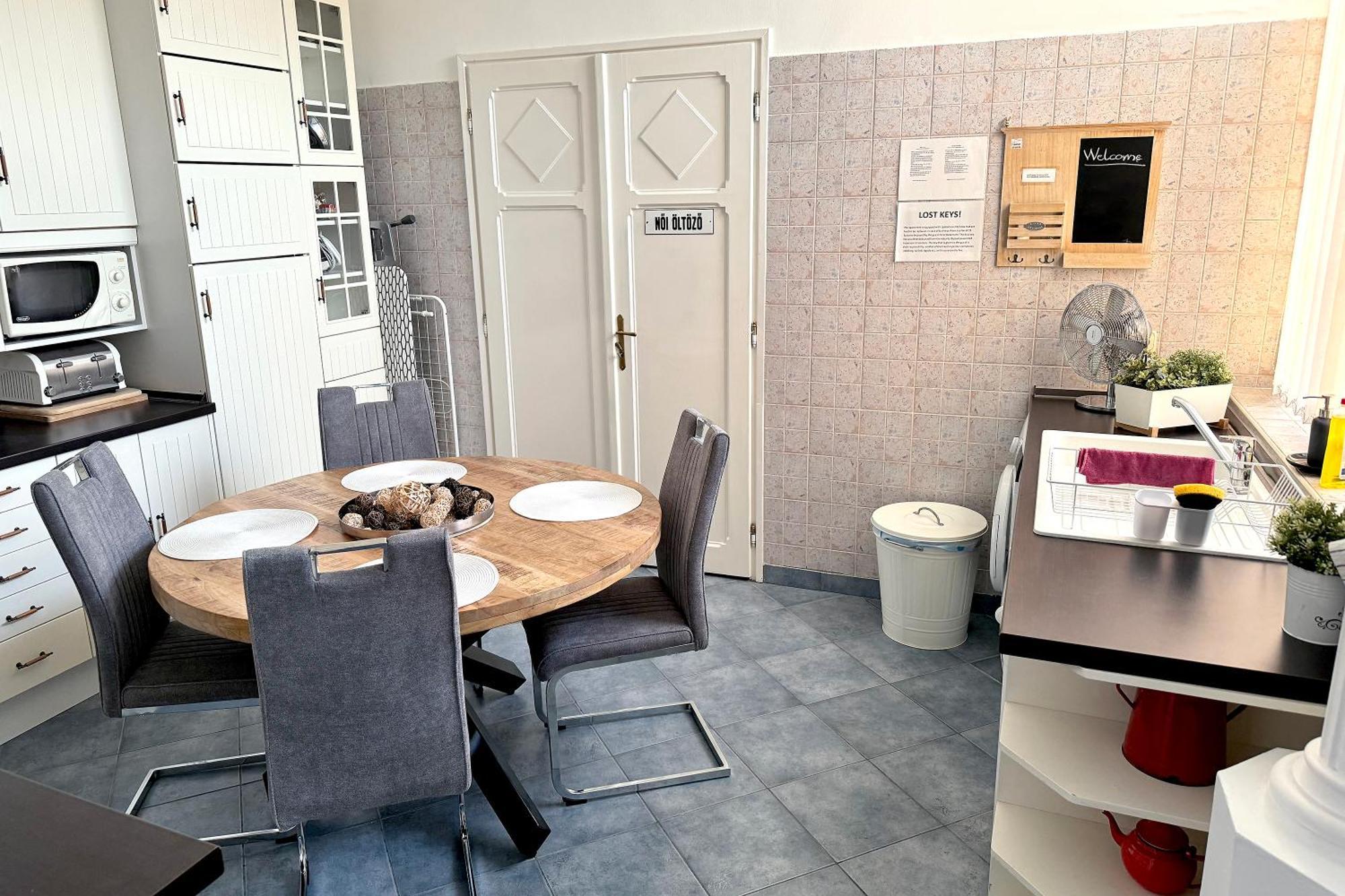 Elegant 125M2 Apartment In Center Of 부다페스트 외부 사진