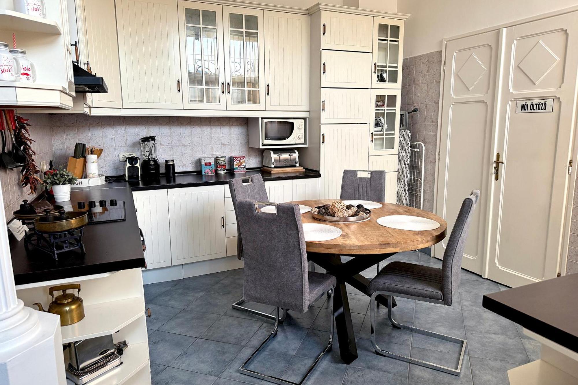 Elegant 125M2 Apartment In Center Of 부다페스트 외부 사진
