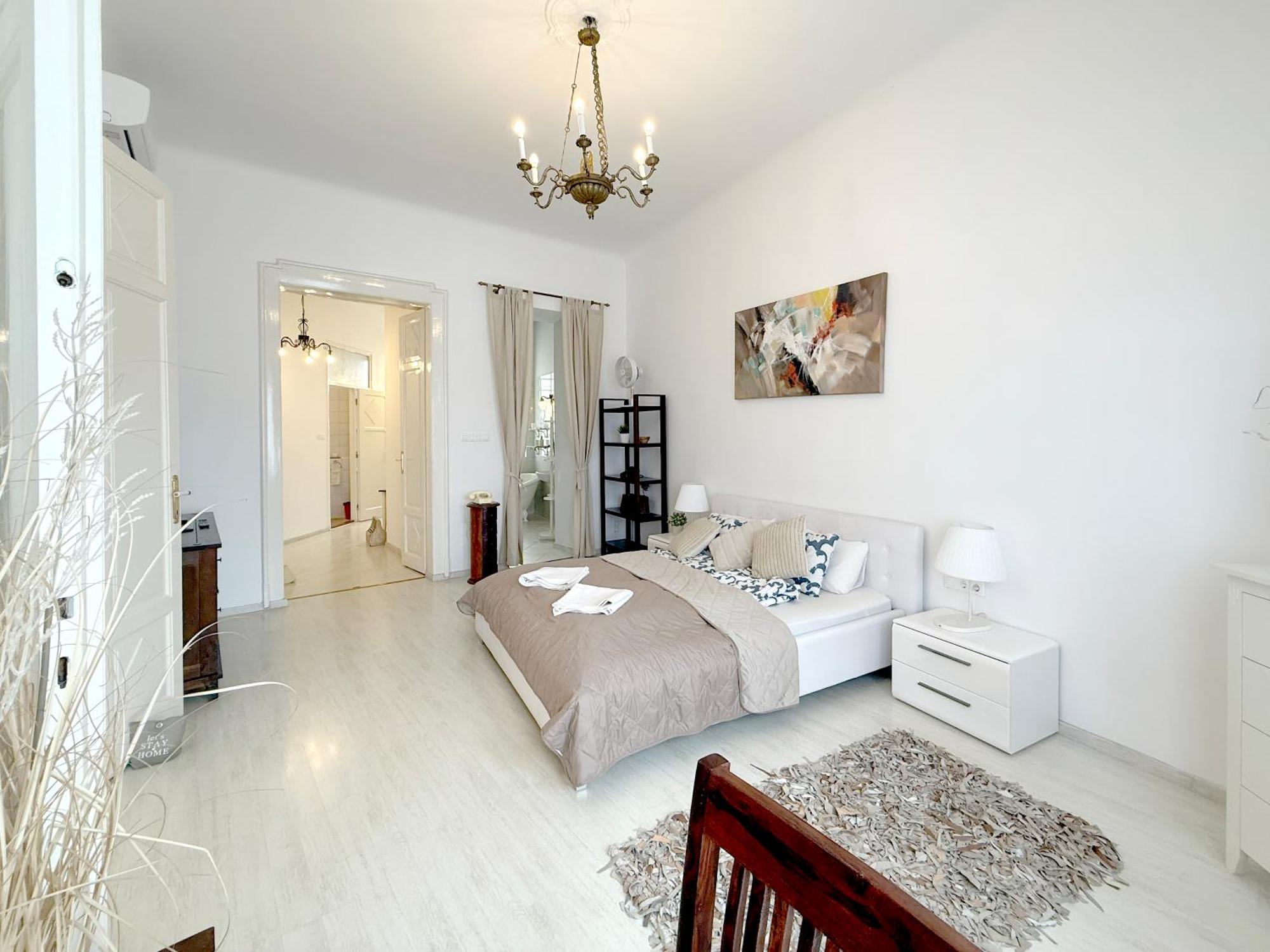 Elegant 125M2 Apartment In Center Of 부다페스트 외부 사진